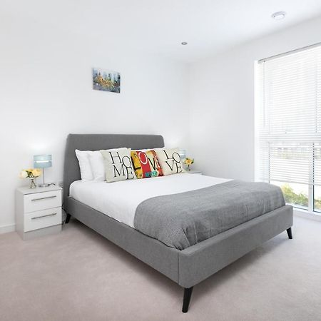 Skyvillion - Olympic View London Stratford Apartment Εξωτερικό φωτογραφία
