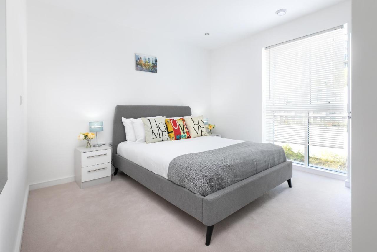 Skyvillion - Olympic View London Stratford Apartment Εξωτερικό φωτογραφία