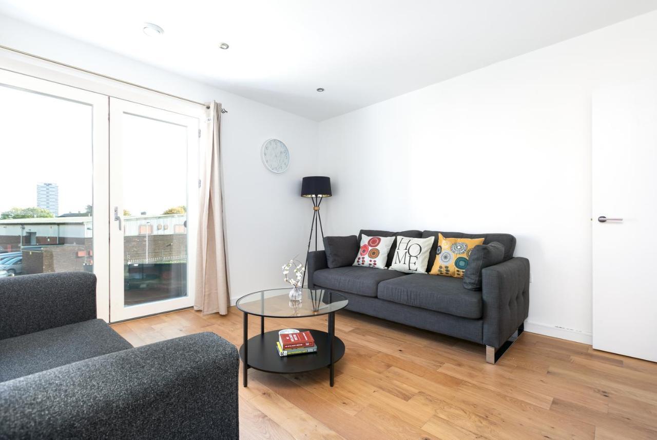 Skyvillion - Olympic View London Stratford Apartment Εξωτερικό φωτογραφία