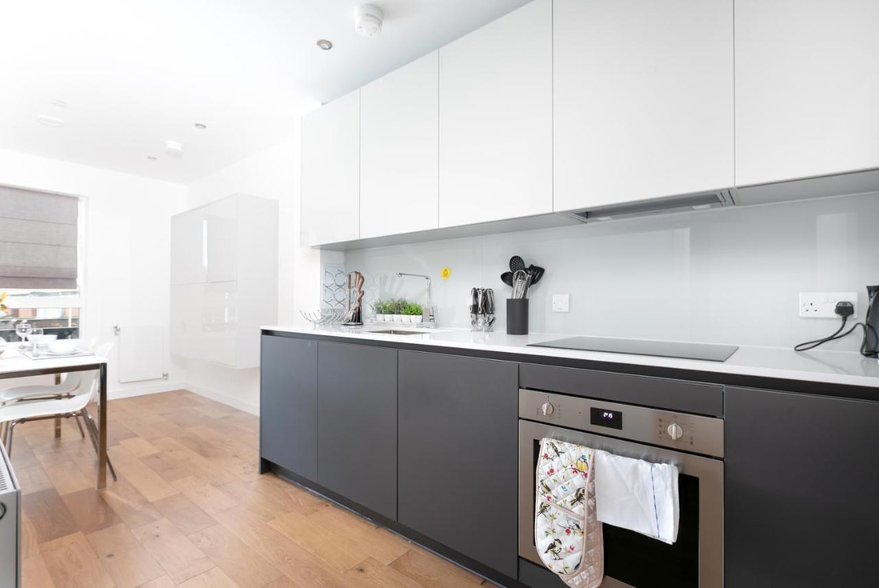 Skyvillion - Olympic View London Stratford Apartment Εξωτερικό φωτογραφία