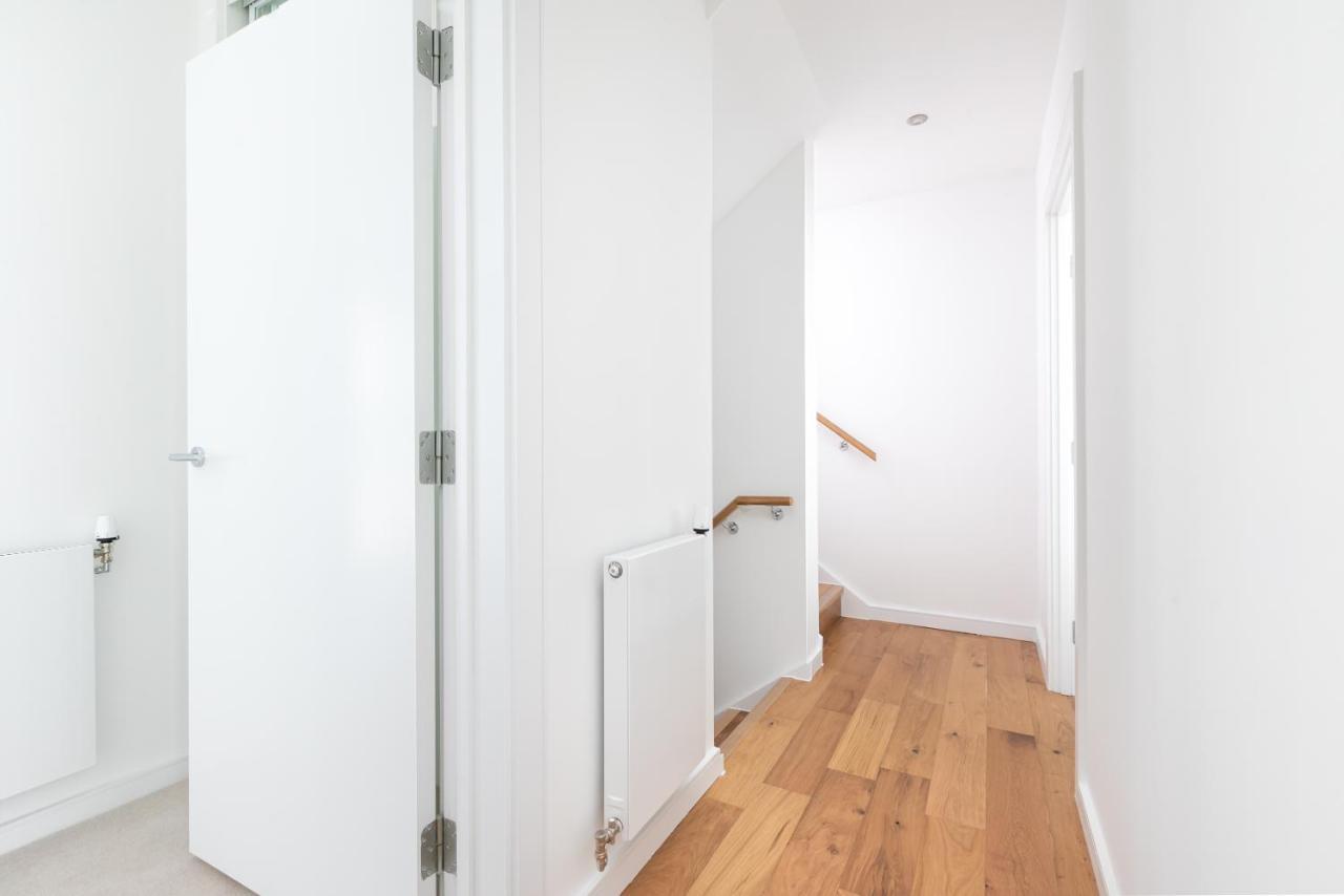 Skyvillion - Olympic View London Stratford Apartment Εξωτερικό φωτογραφία