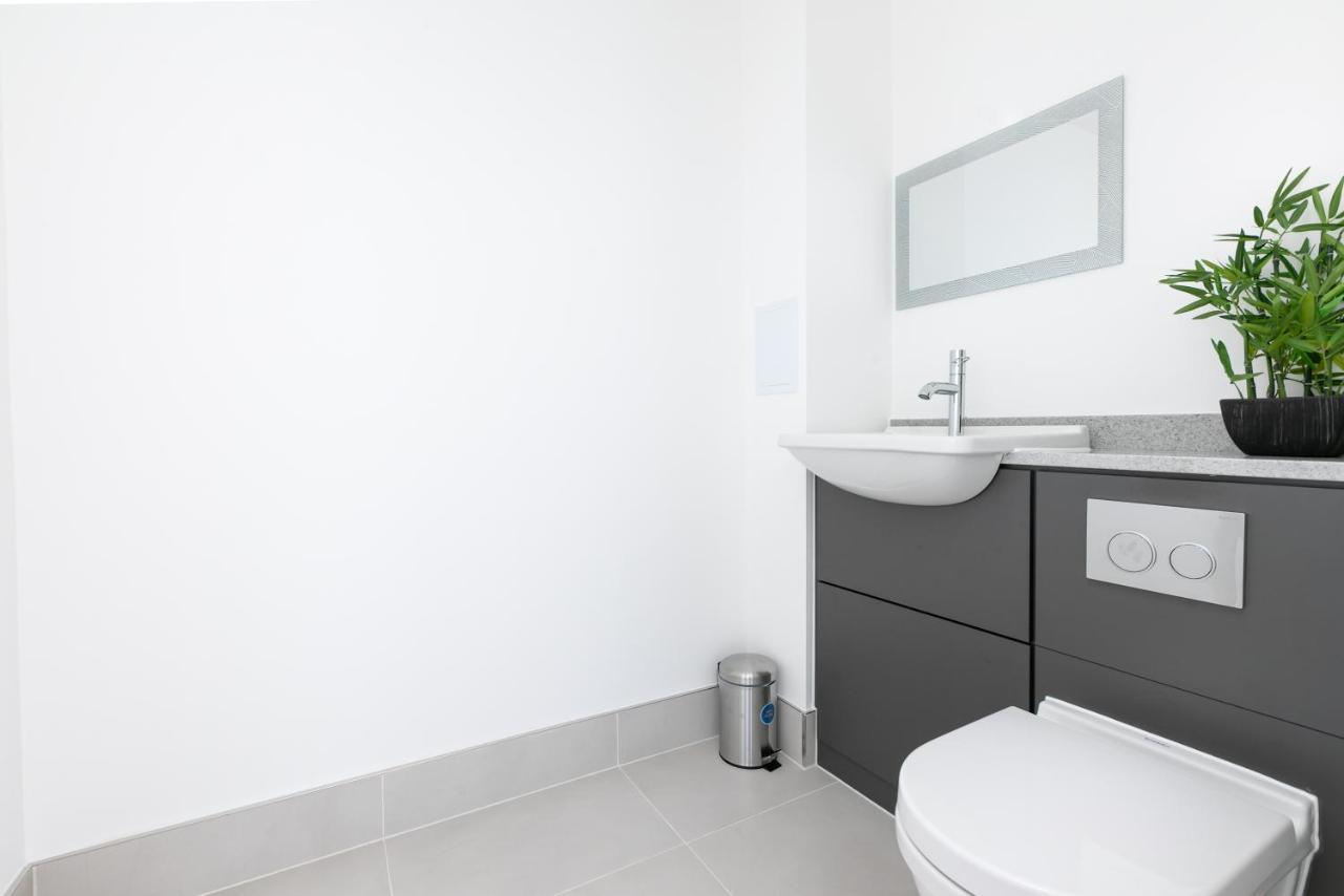 Skyvillion - Olympic View London Stratford Apartment Εξωτερικό φωτογραφία