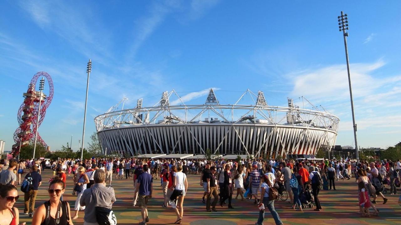 Skyvillion - Olympic View London Stratford Apartment Εξωτερικό φωτογραφία